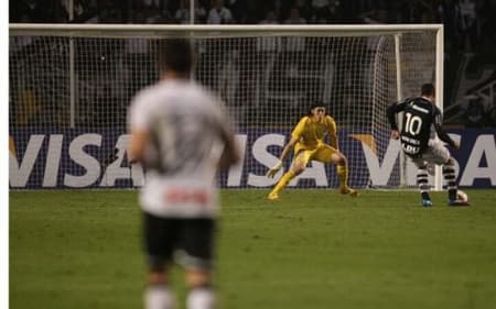 Corinthians venceu o Vasco em todas as vezes que disputaram um confronto mata-mata
