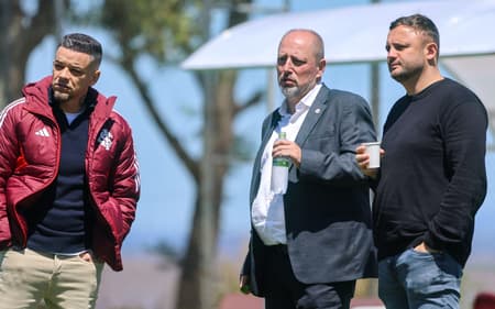 D'Alessandro, Alessandro Barcelos e André Mazzuco, dirigentes do Internacional