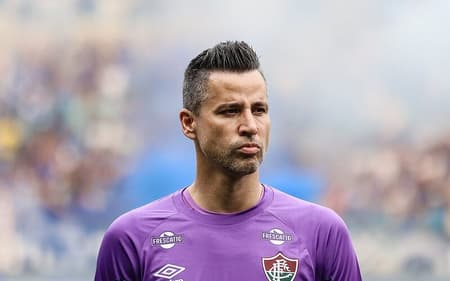 Fábio em ação na partida entre Cruzeiro e Fluminense, em partida pelo Brasileirão (Foto: Lucas Merçon/Fluminense)