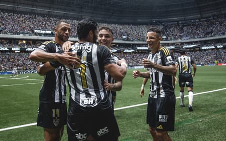 Jogadores do Atlético comemoram goleada sobre o Vasco (Foto: Pedro Souza / Atlético)