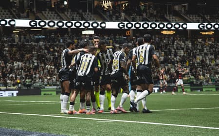 Jogadores do Atlético na Arena MRV (foto: Pedro Souza / Atlético)