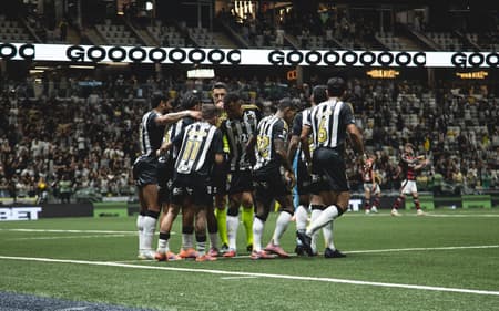Jogadores do Atlético na Arena MRV (foto: Pedro Souza / Atlético)