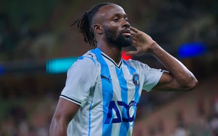 Mayele marcou três vezes na vitória do Pyramids, na Copa Intercontinental (Foto: Divulgação/Pyramids)