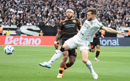 Memphis Depay Willian Machado Corinthians Ceará