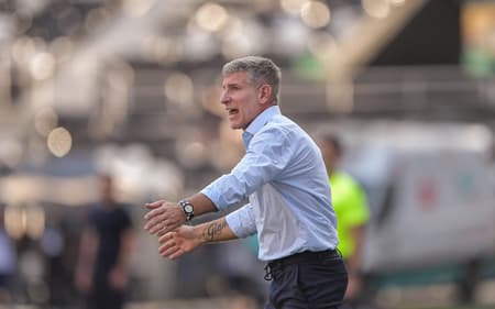 Palermo no jogo entre Botafogo e Fortaleza, pelo Brasileirão (Foto: Thiago Ribeiro/ Agif/Gazeta Press)