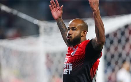 Patrick gol comemoração Athletico Operário-PR