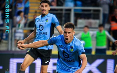 Jogadores do O'Higgins comemoram gols da classificação para a Libertadores (Foto: redes sociais)