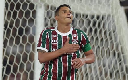Thiago Silva comemora seu gol pelo Fluminense diante do Bahia na Copa do Brasil