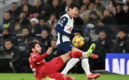 FBL-ENG-PR-TOTTENHAM-LIVERPOOL