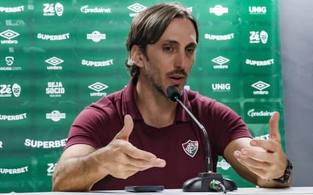 Zubeldia em entrevista coletiva após Fluminense x Palmeiras