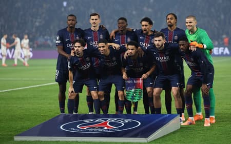 Pela Champions League, o Bayern de Munique venceu o PSG por 2 a 0 (Foto: FRANCK FIFE / AFP)
