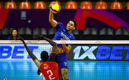 Campinas x Al-Rayyan no Mundial de Clubes masculino de vôlei (Foto: Volleyball World)