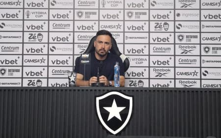 Davide Ancelotti, técnico do Botafogo