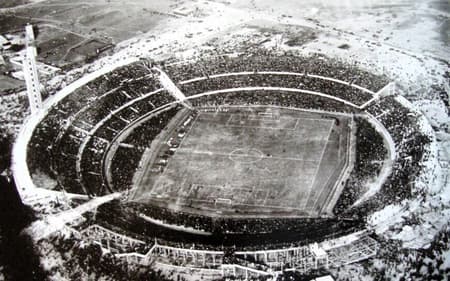 Estádio Centenário, de Montevidéu, inaugurado para a Copa do Mundo de 1930