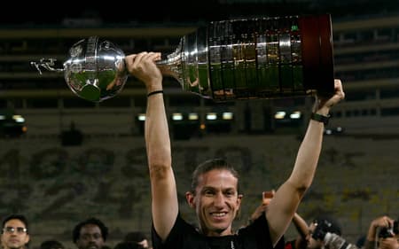 Filipe Luís conquistou mais uma Libertadores pelo Flamengo, agora como técnico