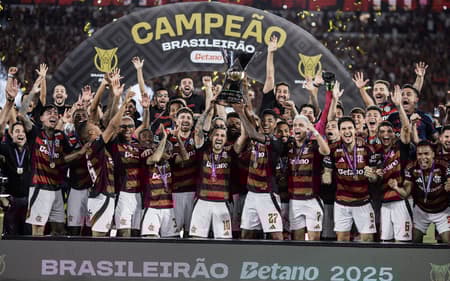 Flamengo conquistou título brasileiro após vencer o Ceará (Foto: André Mourão / Lance!)