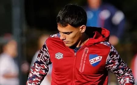 Lucas Villalba entrou na mira do Botafogo (Foto: Divulgação/Nacional)