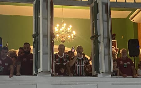 Chapa de Mattheus Montenegro comemora vitória nas eleições do Fluminense (Foto: Pedro Brandão/ Lance!)