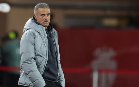 Luis Enrique é treinador do PSG