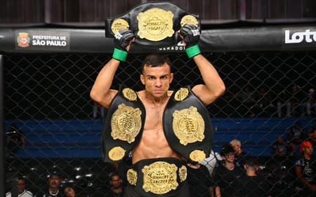 Tiago Pereira é um dos maiores campeões do Jungle Fight (Foto: Leandro Bernardes / Wanderson Oliveira / Pximages)