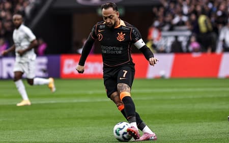 Maycon é disputado por Corinthians e Atlético Mineiro