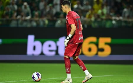 Gabriel Brazão iniciou a terceira temporada pelo Santos. (Foto: Eduardo Carmim/Photo Premium/Gazeta Press)