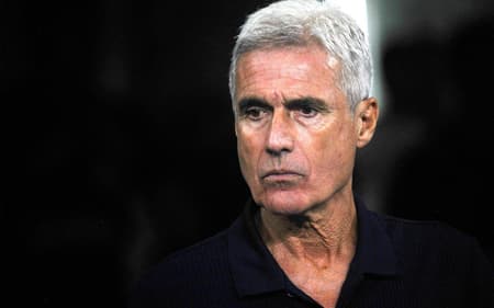 Luis Castro na derrota do Grêmio no Gauchão (Foto: Donaldo Hadlich/Código19/Gazeta Press)