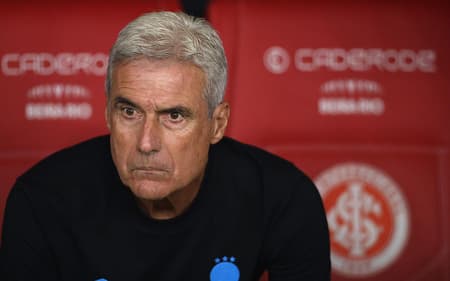 Luís Castro, técnico do Grêmio no Gre-Nal 449 (FOTO: EDU ANDRADE/Fatopress)