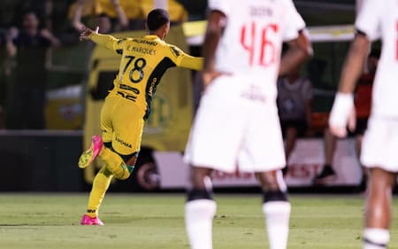 Vasco perdeu para o Mirassol por 2 a 1 (Foto: Douglas Moreti/Agência F8/Gazeta Press)