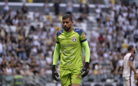 Jori, goleiro do Betim (Foto: Araceli Souza/MyPhoto Press/Gazeta Press)