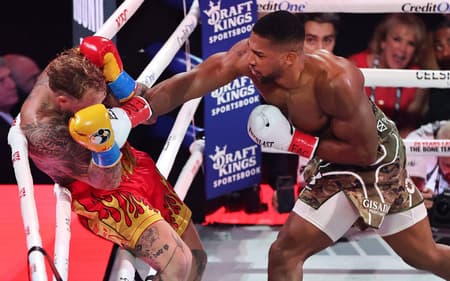 Joshua venceu Paul em evento com Anderson Silva (Foto: Divulgação/Netflix/MVP)
