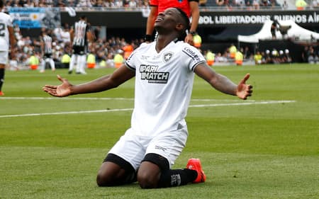 Luiz Henrique se consagrou ídolo do Botafogo em 2024 (Foto: Vítor Silva/Botafogo)