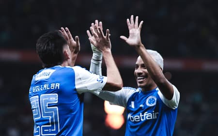 Villalba e Matheus Pereira (Foto: Gustavo Aleixo/Cruzeiro)