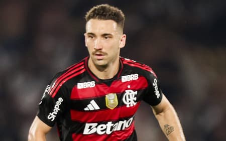 Léo Ortiz, do Flamengo, pode ser chamado por Carlo Ancelotti (Foto: Gilvan de Souza/Flamengo)
