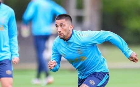 Cristian Olivera é o novo reforço do Bahia para 2026 (Foto: ANGELO PIERETTI/GRÊMIO FBPA)