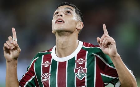 Serna comemora gol em Fluminense x Mirassol (Foto: LUCAS MERÇON / FLUMINENSE F.C.)