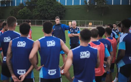 Treino do Cruzeiro na Toca II (Foto: Gustavo Martins/ Cruzeiro)