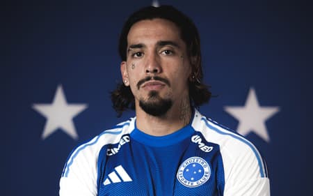 Chico da Costa, novo atacante do Cruzeiro (Foto: Gustavo Martins/Cruzeiro)