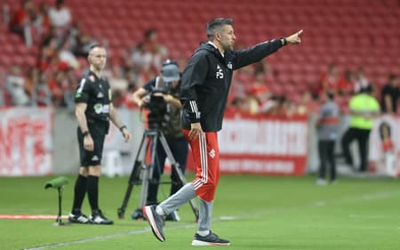 Paulo Pezzolano, técnico do Internacional