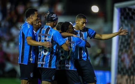 Grêmio busca realizar um Brasileirão melhor do que em 2025 (Foto: Lucas Uebel/Grêmio)