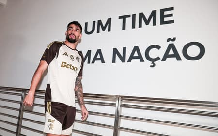 Lucas Paquetá no Ninho do Urubu (Foto: Gilvan de Souza/Flamengo)