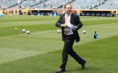 John Textor é o dono da SAF do Botafogo (Foto: Franck Fife/AFP)