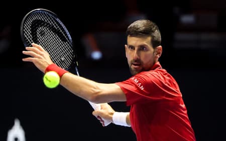 Djokovic enfrenta Sinner no Six Kings (Foto: Fayez Nureldine / AFP)