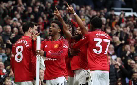 Pela 22ª rodada da Premier League, o Manchester United venceu o Manchester City por 2 a 0 (Foto: Darren Staples / AFP)