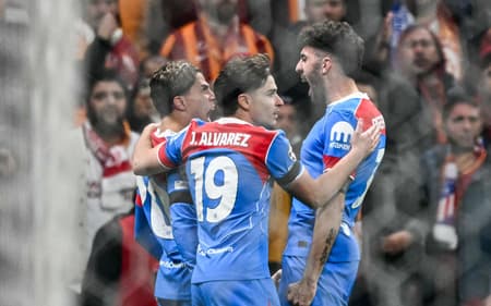 Giuliano Simeone comemora gol do Atlético de Madrid contra o Galatasaray (Foto: OZAN KOSE / AFP)