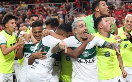 Athletico Coritiba gol comemoração Campeonato Paranaense 2026