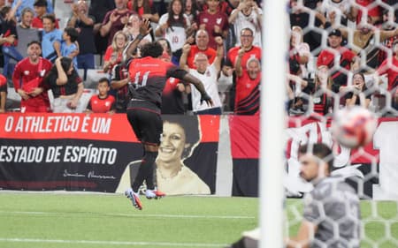 Bruninho gol comemoração Athletico Operário-PR Paranaense 2026