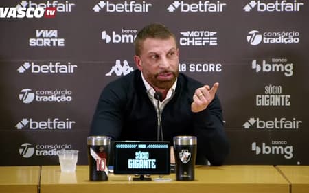 Pedrinho Coletiva Vasco