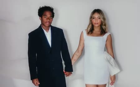 Endrick e Gabriely Miranda posam para foto de casamento (Foto: Reprodução)