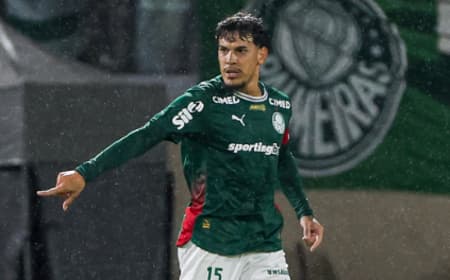 Gustavo Gómez em ação pelo Palmeiras